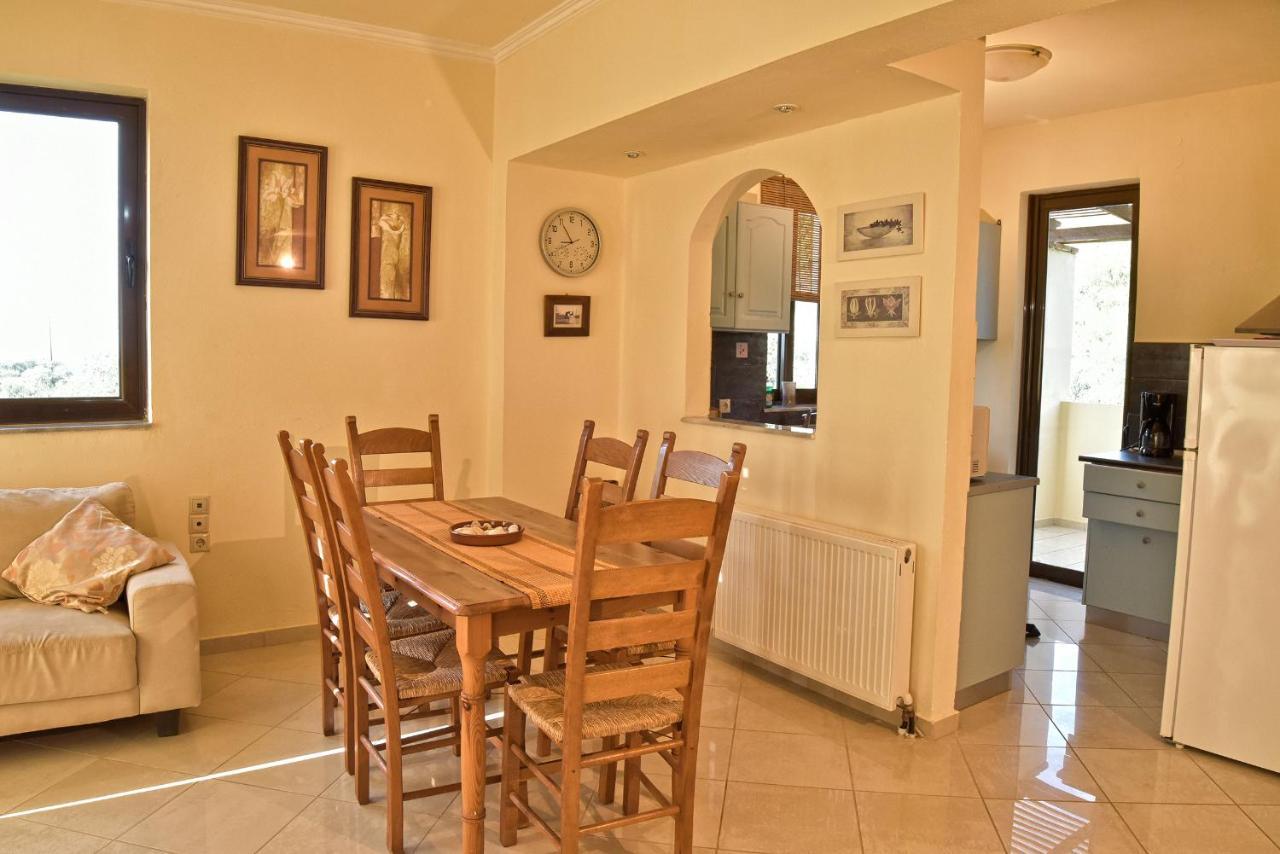 הוילה Agia Marina Olive Farm מראה חיצוני תמונה