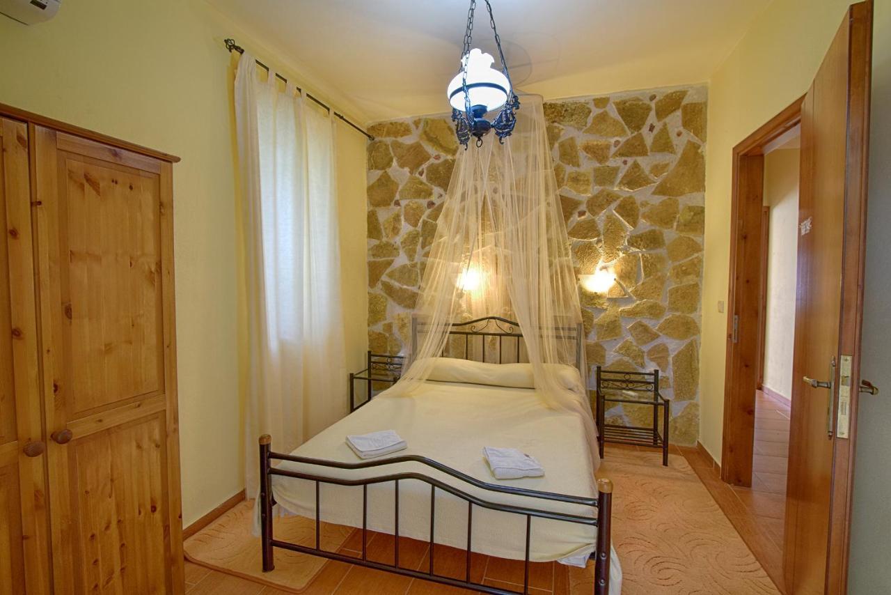 הוילה Agia Marina Olive Farm מראה חיצוני תמונה